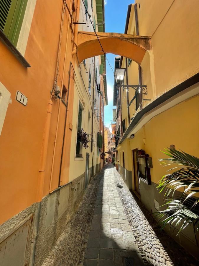 Vialunga Apartment In The Old Town ボルディゲーラ エクステリア 写真