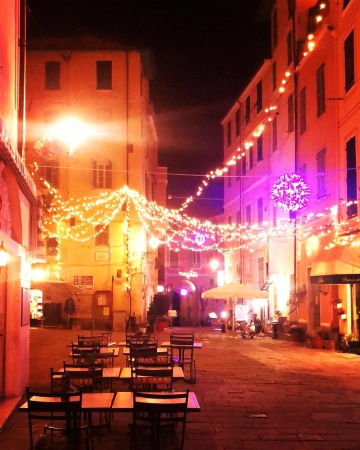 Vialunga Apartment In The Old Town ボルディゲーラ エクステリア 写真